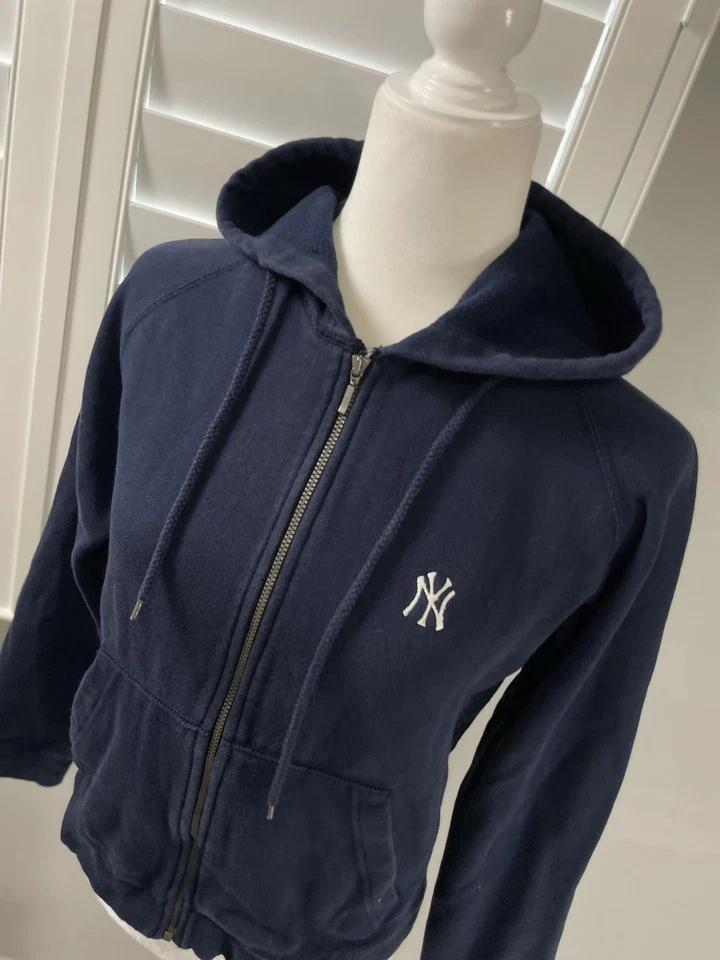 New York Yankee’s Navy Blue Full Zip Up Sweatshirt Jacket Women’s Size S Hooded - Image 3 of 4