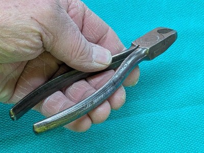 Vintage 1940s J.P. Danielson 6'' Diagonal Cutters - Art Deco Herringbone Grips
