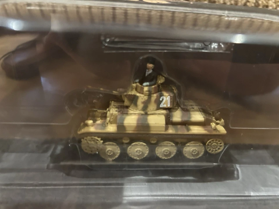 Unimax Forces of Valor 1:72 Panzer 38(t), Ukraine 1944, No. 85107 - Image 3 of 4