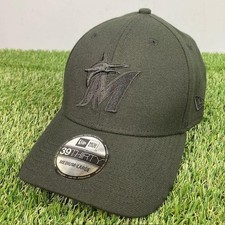 Miami Marlins New Era 39THIRTY Triple Black Out Stretch Flex Fitted Hat NEW