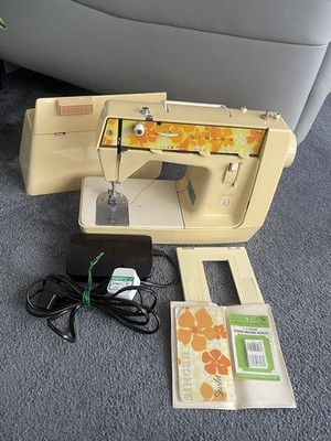 Vintage Singer Starlet 353 elektrische Blumennähmaschine mit Fußpedal FUNKTIONIERT