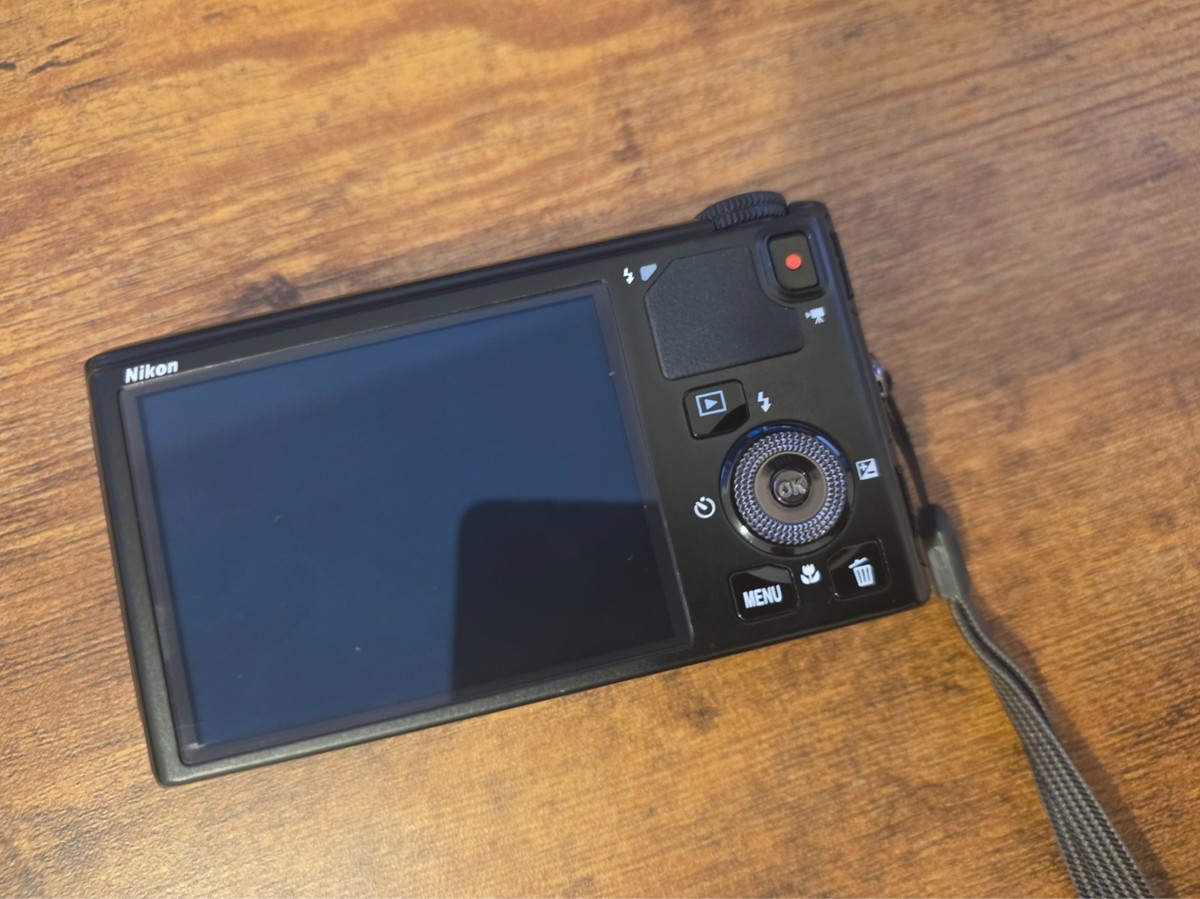 Nikon COOLPIX S9400 18.1MP Digital Camera - Black for sale
