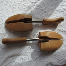 Vintage Shoe Keeper No 4 12in Mohawk Rochester NY Shoe Tree Co. Split Toe Pair