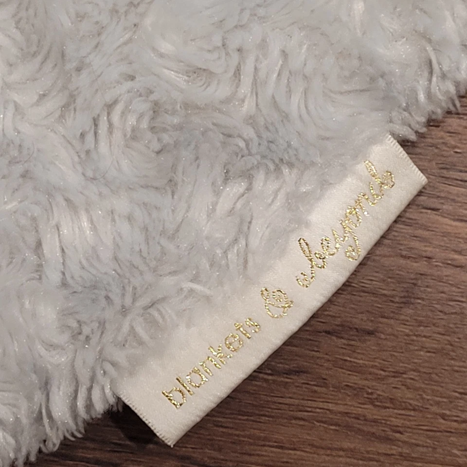 Mantas y más allá Gris Conejo Conejo Bebé Manta de Seguridad Remolinos Peluche Lovey Foto 4 de 4