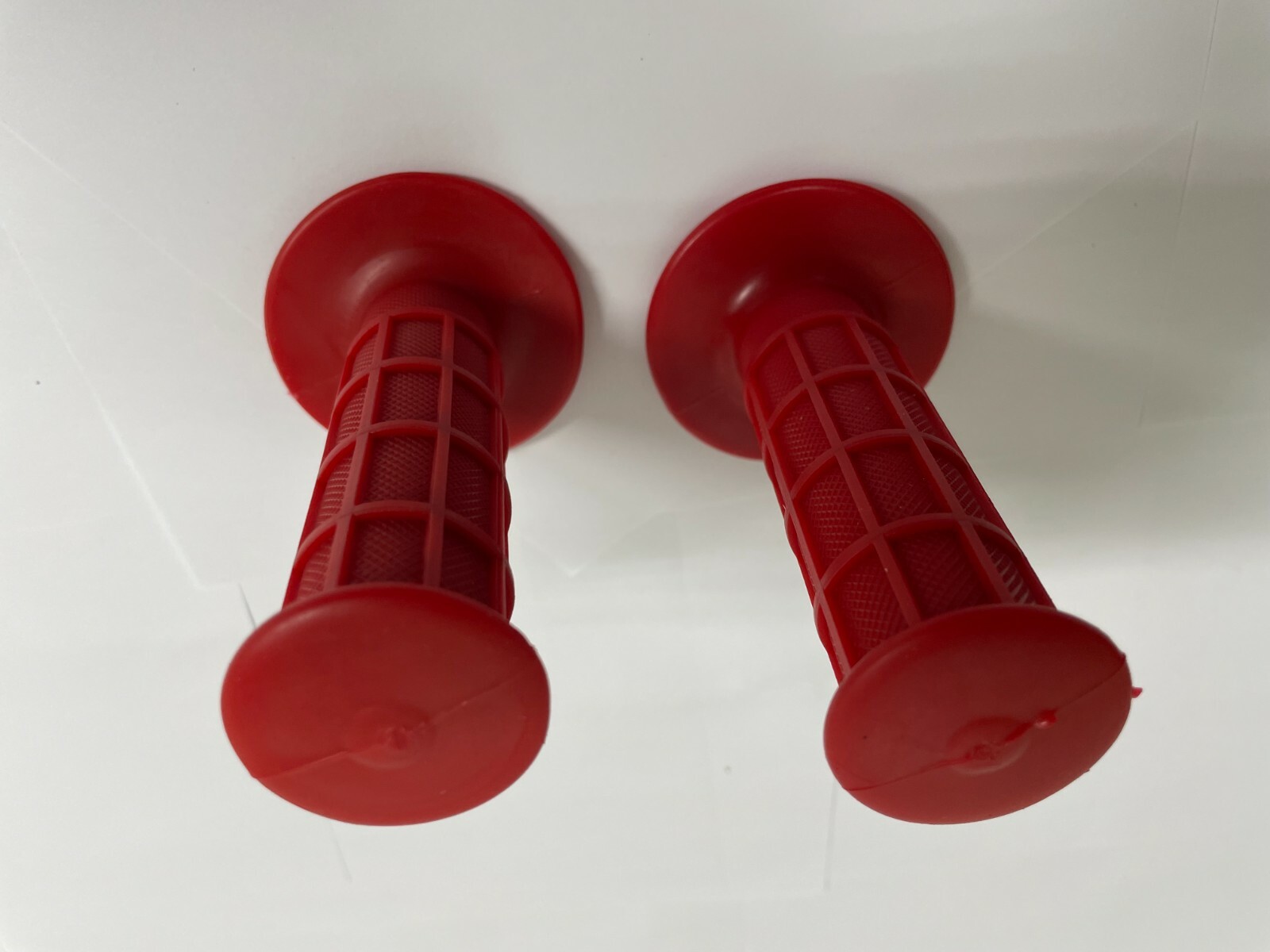 MX VINTAGE STYLE RED FULL WAFFLE GRIPS  KAWASAKI KX KDX KLX KD KE KM 7/8" NEW