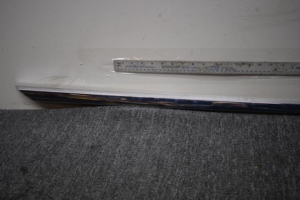 2012-2017 BENTLEY GT DOOR MOULDING RIGHT SIDE FACTORY OEM - Image 2 of 4