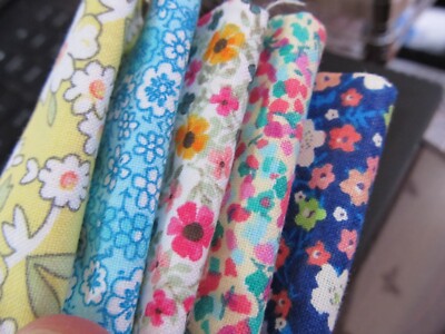 FAT QUARTER BUNDLES FLORAL PRINTS by LOOPS AND THREADS LOT OF 5 