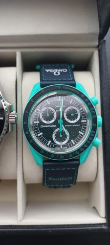"OmegaSwatch Swatch MISSION TO EARTH" - POLAR LIGHTS Neon Green-