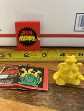 MEGALON 14 / YELLOW - GODZILLA KAIJU GUNDAN / Gashapon Figure
