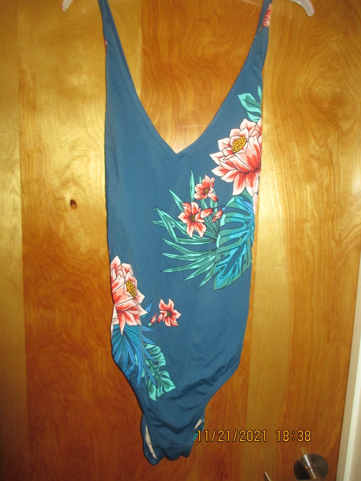 KONA SOL XL WOMAN'S SWIMSUIT ONE PIECE BUILT IN BRA … Gem