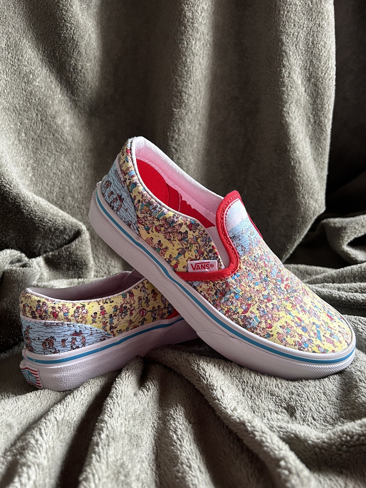 Vans Waldo Slip-On Canvas Shoes Big Kid Size 3 Yellow Beach Scene-image