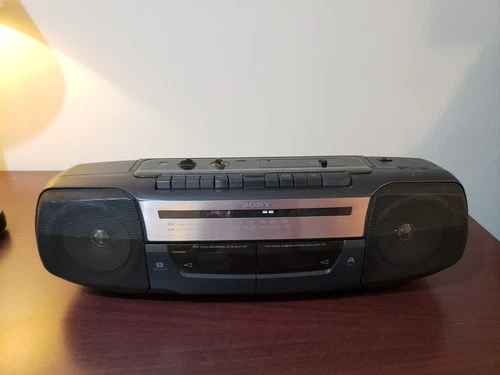 Sony CFS-W338 Radio Cassette-Recorder Boombox - Tested & Working - A+ Condition
