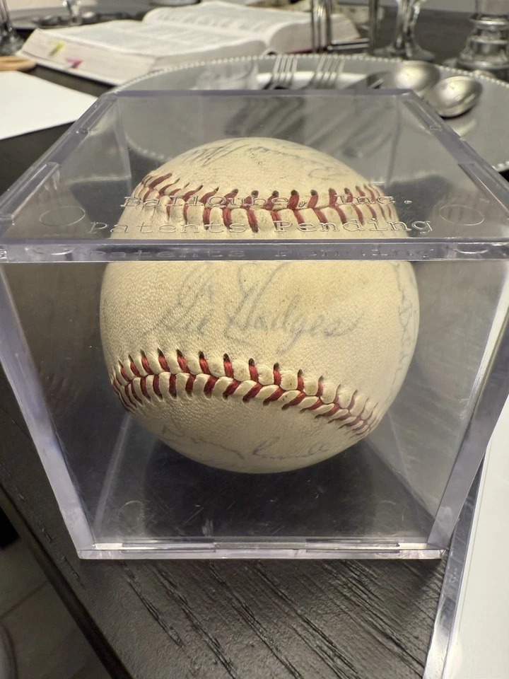 Gil Hodges Sweet Spot 1967 Washington Senators Team Signed Baseball PSA- Letter - Image 2 of 4