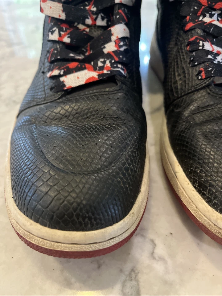 Talla 11 - Air Jordan 1 Retro Nuevo Alto Imitación Piel de Serpiente Foto 2 de 4