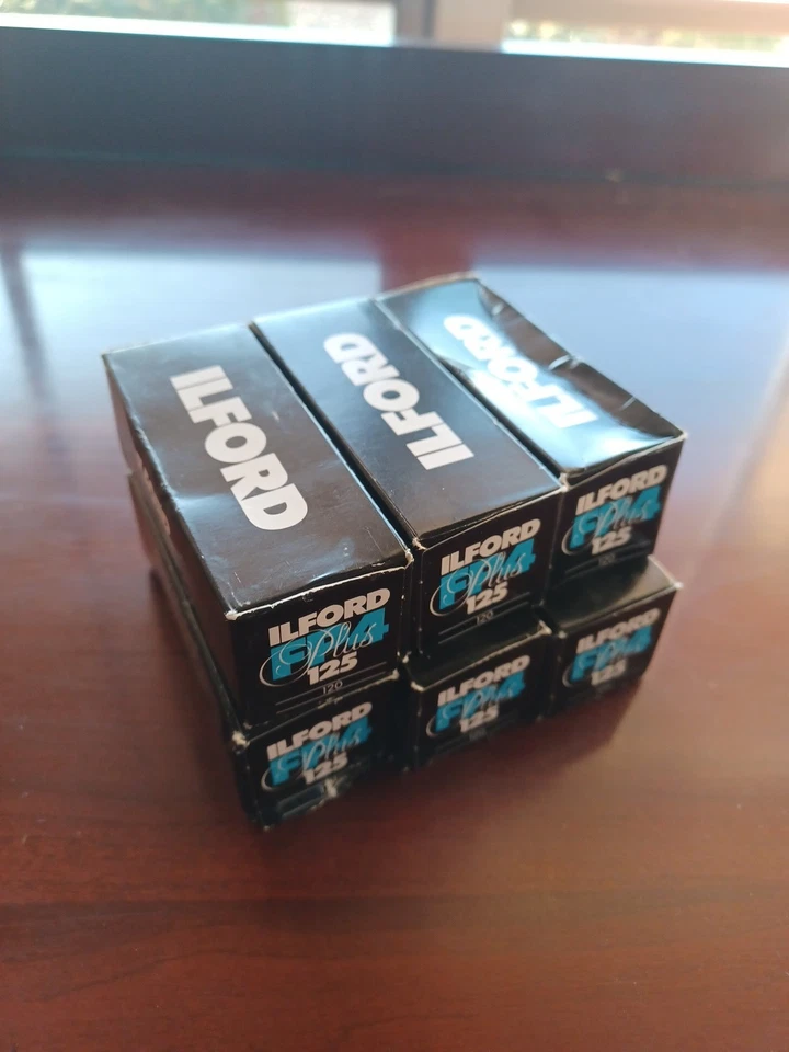 6x Ilford FP4 Plus 🔴 Black & white print film 120 ISO 125/22 EXPIRED 03 /2002 - Image 2 of 4