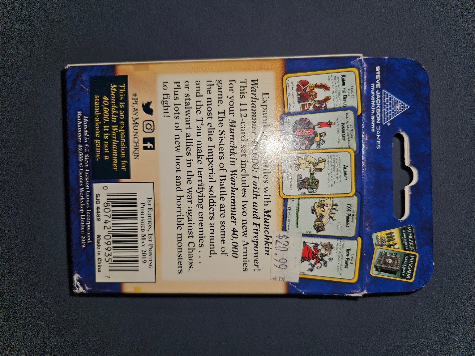 Munchkin Warhammer 40000 Faith and Firepower Card Game 3-6 Players