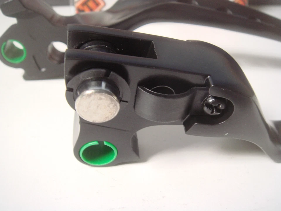 Palancas de mano Harley negras perforadas Softail Dyna Tour Sportster V-Twin 26-0984 X9 Foto 3 de 4