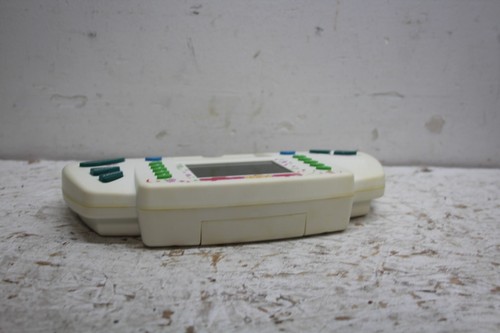 The Price Is Right Electronic Handheld Game Tiger *Tested* NO CARDS OR MANUAL - Picture 3 of 5
