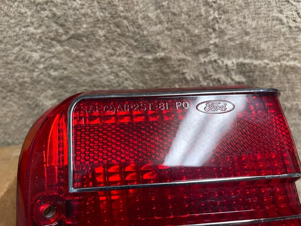 LUZ TRASERA IZQUIERDA FORD E1YY-13404-B 1981-1985 MERCURY LYNX WAGON NUEVO DE STOCK Foto 4 de 4