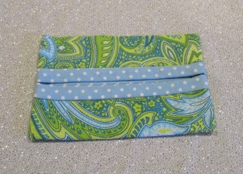 Kleenex Halter in Reisegröße mit Taschentüchern - grün - Bild 3 von 4