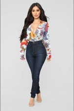 Fashion Nova Light Blue Floral V Cut Long Sleeve Bodysuit S