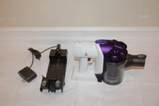 Dyson DC56 Hard Floor Cordless Vacuum Cleaner White & Purple "TESTED WORKING"