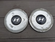 Pair of Genuine Hyundai Amica Alloy Wheel Centre Caps x2