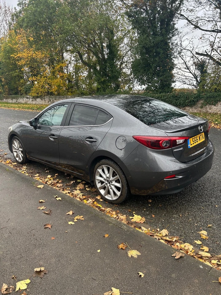 2016 Mazda Mazda3 2.2d Sport Nav 4dr SALOON Diesel Manual - Image 4 of 4