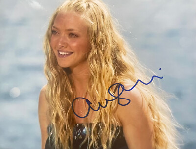 Amanda Seyfried signed autograph ''Mamma Mia!'' in person 20x15 photo autograph