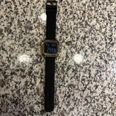 Kenneth Cole Reaction Unisex Retro Digital Watch Silicone Strap PLEASE READ