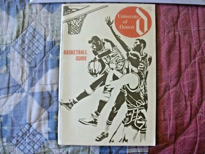 1969-70 DETROIT TITANS BASKETBALL MEDIA GUIDE Yearbook MERCY