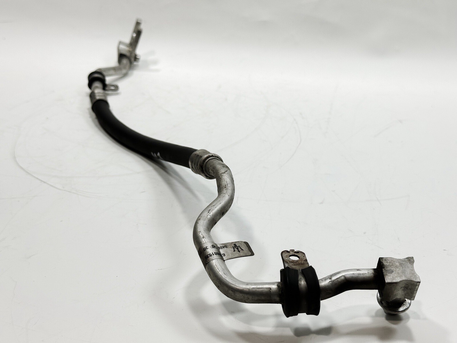 Maserati Ghibli QuattroPorte AC Compressor to Condenser Hose, Used P/N 670001939
