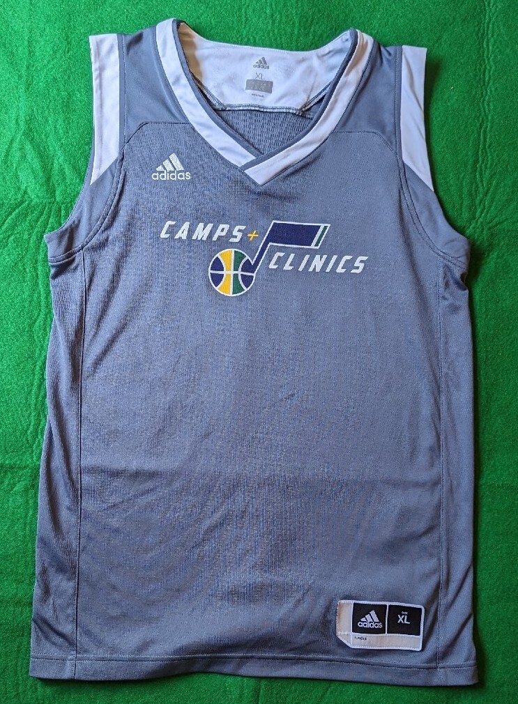 adidas ユタ・ジャズ ユニフォーム Adidas Utah Jazz #45 Camps + Clinics Jersey Youth Size XL Signed
