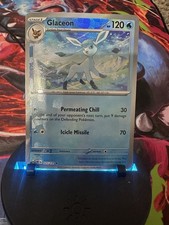 Glaceon (PokeBall Pattern) 025/131 Sv: Prismatic Evolutions Holo
