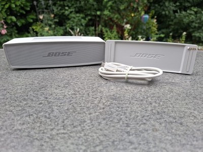   Bose SoundLink Mini Bluetooth | Bassbox | silber mit Station, USB Kabel TOP
