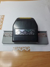 Paper Crafts EK Success Scrapbook Edge Cutter Punch Fluer-de-Lis Open Work Edge