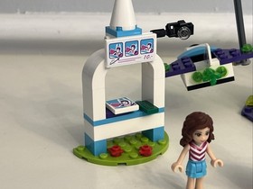 LEGO FRIENDS: Amusement Park Space Ride (41128)
