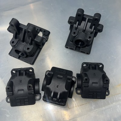 Tekno RC EB410/ET410 Front & Rear Bulkhead Set (Revised) [TKR6519B]