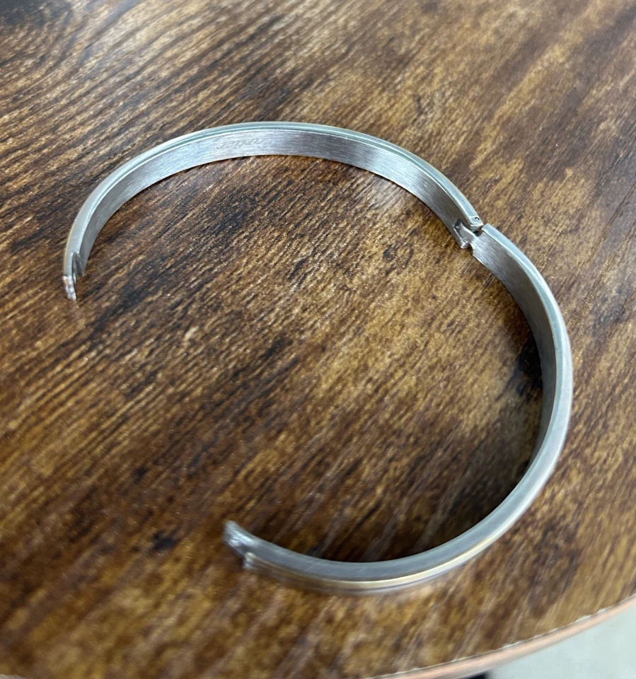 Auténtico Brazalete Cartier - Diseño Baselit Dorado Vintage - Elega atemporal Foto 3 de 4