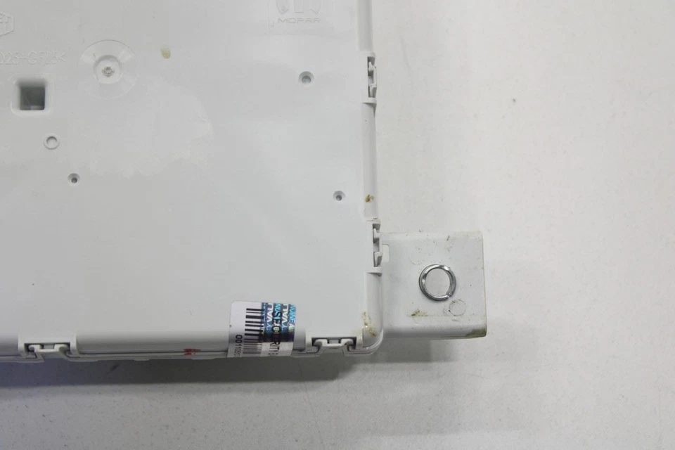 2017-2022 Alfa Romeo Giulia Ti AWD 2.0L Fuse Junction Box Body Control Module - Image 3 of 4