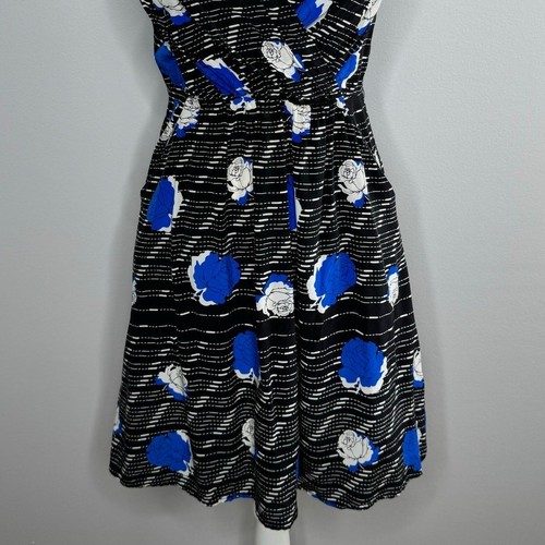 Yumi Kim 100% Silk Mini Dress Size Small Black Blue Floral Print V-Neck Feminine - 第 4/11 張圖片