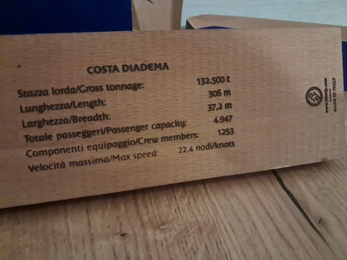 Modellino Nave da Crociera Costa Diadema su base in legno - Foto 5 di 6