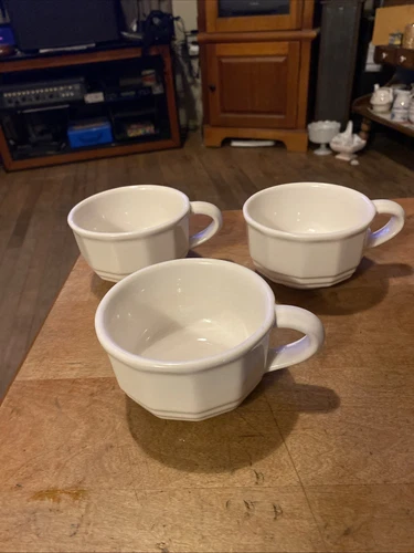 Pfaltzgraff HERITAGE  Tea Cups, Coffee Mugs White Set of 3