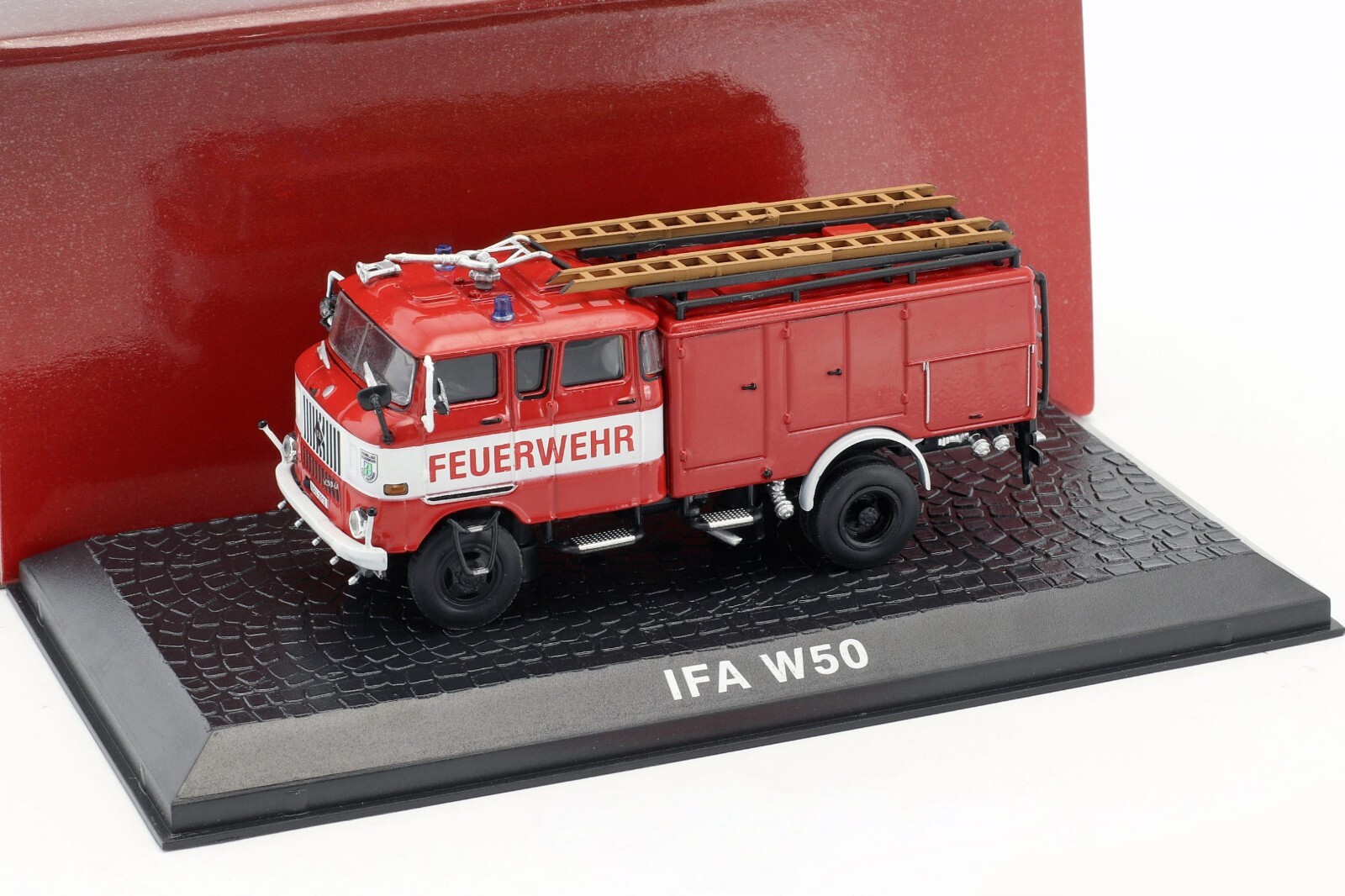 1/87 American fire engine TRUCK, 1/72 Mercedes benz Praga IFA W50