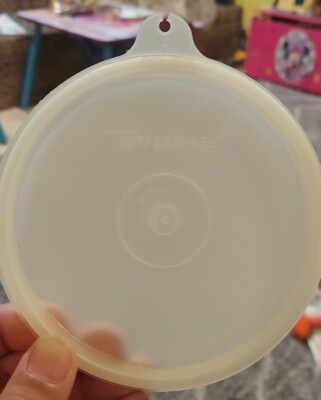 Tupperware - Tupper Seal Lid 215-89 clear lid seal