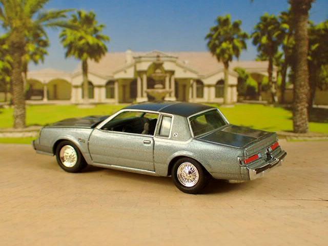 ミニカー M2 1987 Buick Regal Turbo T 1987 Buick Regal Limited Blue Diecast Model Car | M2 Machines