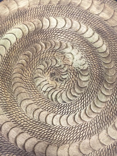 Dragon Snake Chameleon Coiled Tail Handmade Green 13” Ceramic Plate Set of 2 - Picture 5 of 10