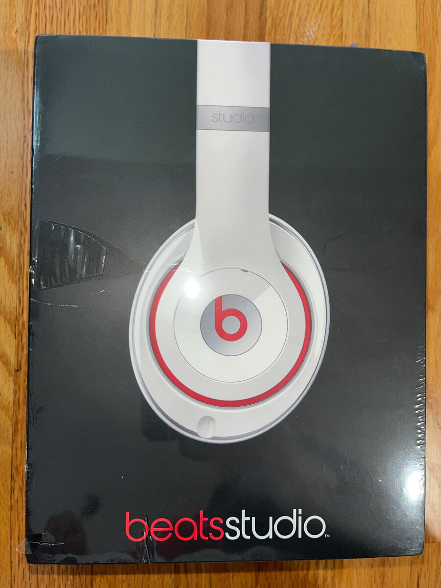 BRAND NEW Beats By Dr Dre Studio 2 WIRED Headphones Model BRAND NEW Beats By Dr Dre Studio 2 WIRED Headphones Model