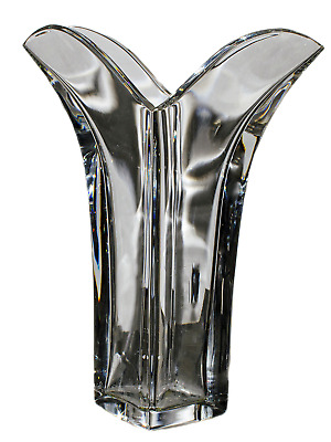 Baccarat Crystal Figurine, Tulip Vase, Clear Generosite