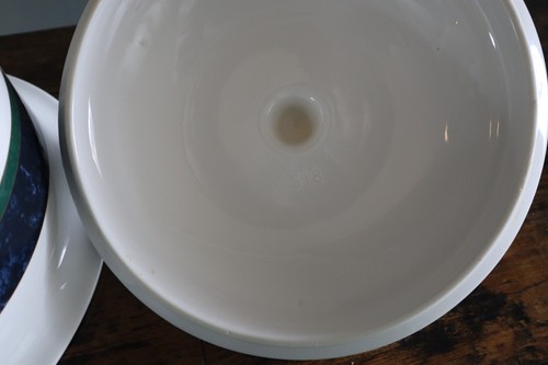 Pfaltzgraff Amalfi Classic - Covered 2.5 Qt Casserole Dish with Lid - Vintage - Picture 8 of 13